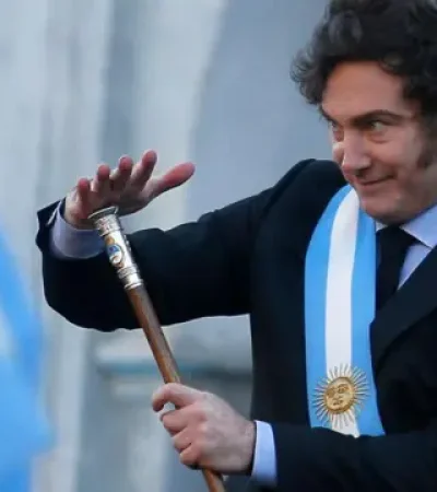 El presupuesto prorrogado pone los ánimos caldeados en el hemiciclo legislativo.