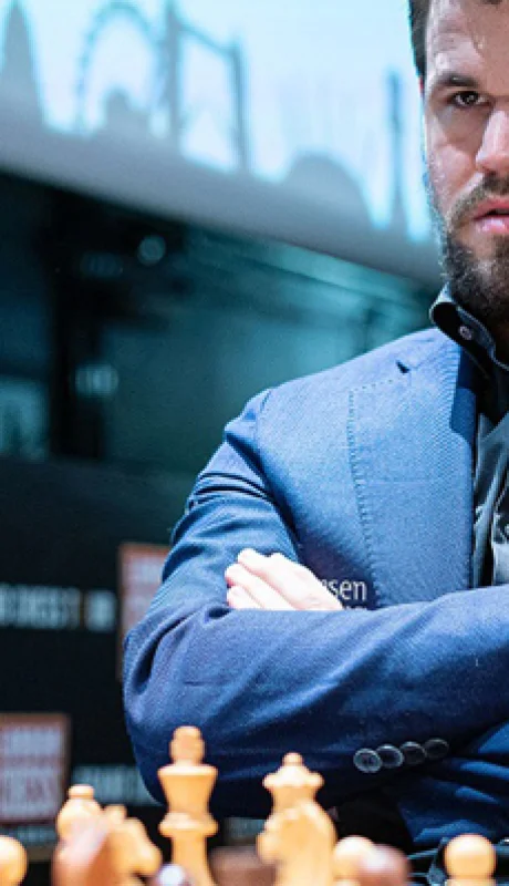 El noruego Magnus Carlsen y otros grandes maestros se han mostrado incómodos con ciertas tradiciones del más alto nivel de competencia del ajedrez.