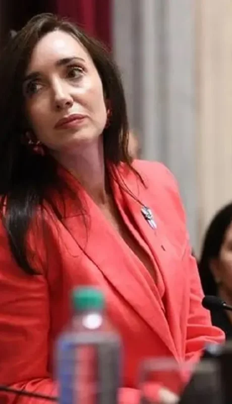 La presidenta de la Cámara de Senadores, Victoria Villarruel, debe tomar una medida que conforme a todos. (Foto: web)