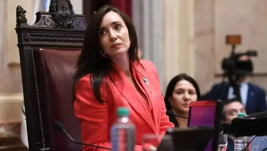 La presidenta de la Cámara de Senadores, Victoria Villarruel, debe tomar una medida que conforme a todos. (Foto: web)