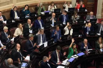 UxP propone que el tope a los salarios estatales lo fije el sueldo del Presidente