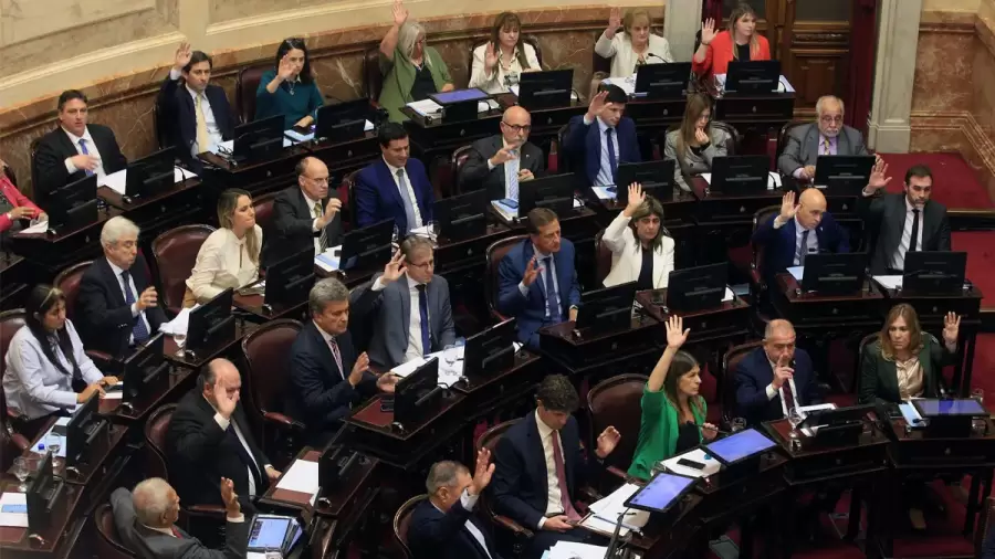 Los senadores podrían ganar unos $9 millones por mes. (Foto: web)