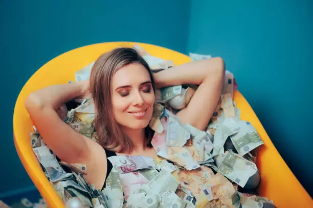 Llama a la abundancia con estos rituales que garantizan dinero.