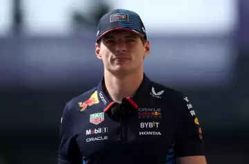 Verstappen eligió número para 2026: el pacto entre pilotos y la desopilante queja de su pareja