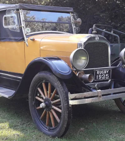 Un Rugby de 1925, coche fabricado por la Durant Motors Company, entre 1923 y 1934.