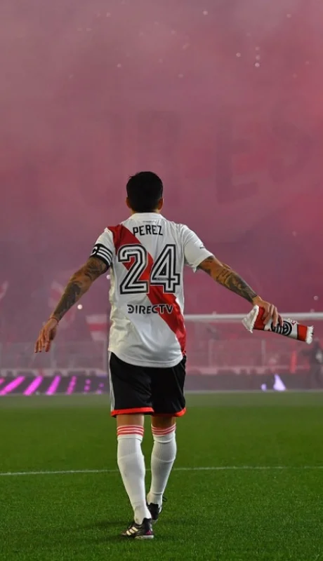 Enzo Pérez vuelve al club de sus amores.