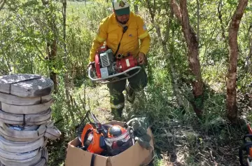 Sigue el fuego en el Nahuel Huapi y ya consumió más de 2.000 hectáreas