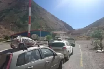 Paso Agua Negra marca récord por la locura de cruzar a Chile