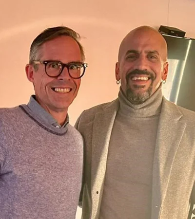 El presidente del albirrojo junto al empresario Guillermo Tofoni. (Foto: gentileza Olé)