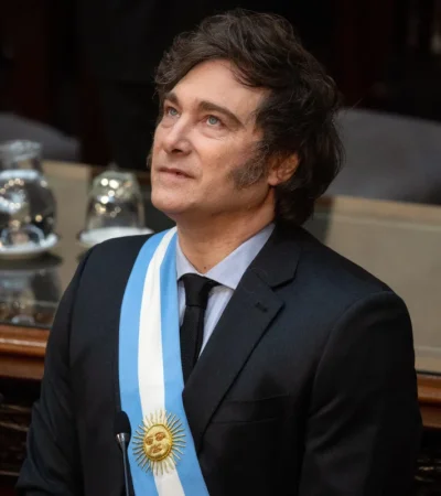 Milei en Davos: entre la negociación con el FMI y la posible salida del Mercosur