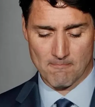 El primer ministro canadiense, Justin Trudeau, renunció a sus funciones.