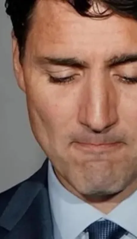 El primer ministro canadiense, Justin Trudeau, renunció a sus funciones.