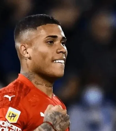 Ayrton Costa ya es refuerzo de Boca