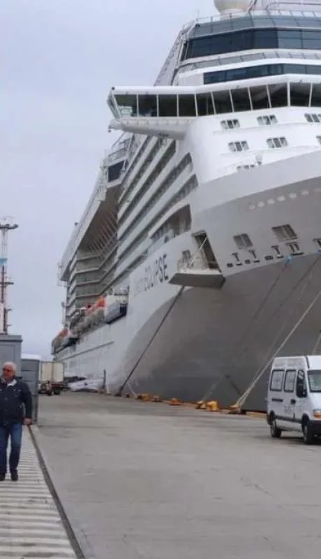 La medida fue calificada de "impuestazo" y "parte de un DNU inconstitucional".