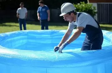 La pileta "low cost" y el ingenio de un argentino para disfrutar del verano