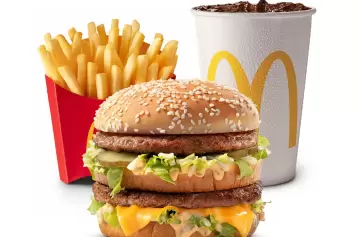 Índice Big Mac: en Argentina es la más cara de la región, casi al precio de Suiza