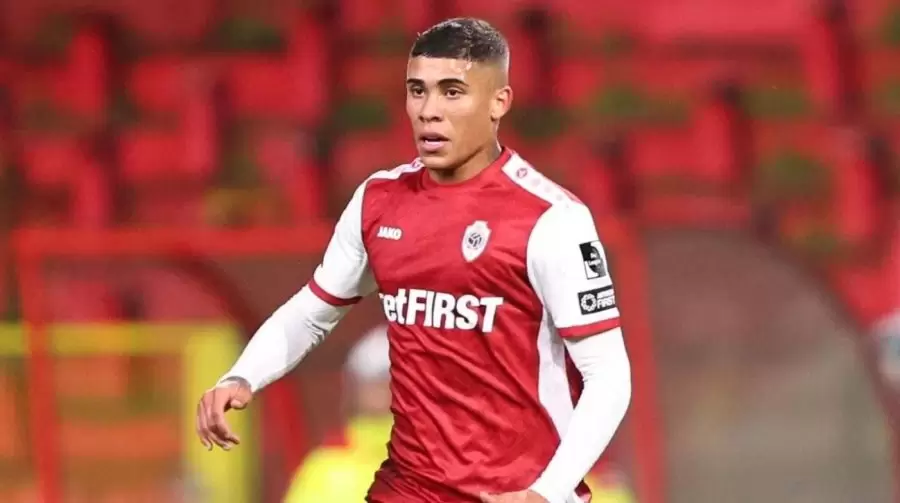 Ayrton Costa en Bélgica.