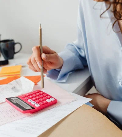 La carga impositiva y la apertura de las importaciones preocupa a los empresarios del país.