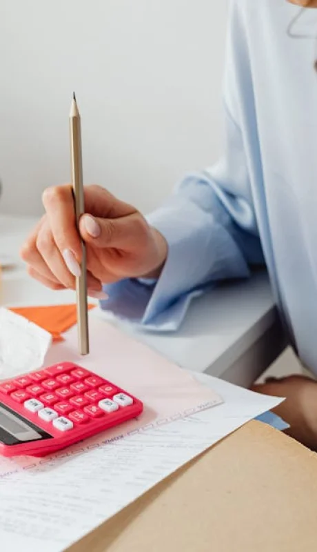 La carga impositiva y la apertura de las importaciones preocupa a los empresarios del país.