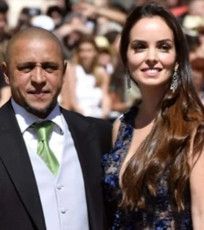 Roberto Carlos junto a su ex mujer Mariana Luccon