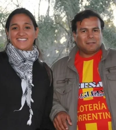 Mónica Mllapi junto a su esposo, Daniel "Fierrito" Ramírez. (Foto: archivo web)