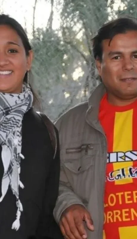 Mónica Mllapi junto a su esposo, Daniel "Fierrito" Ramírez. (Foto: archivo web)