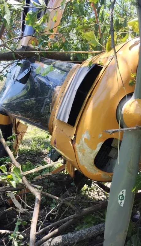 La avioneta cayó en la cancha de Universitario Rugby en Salta/