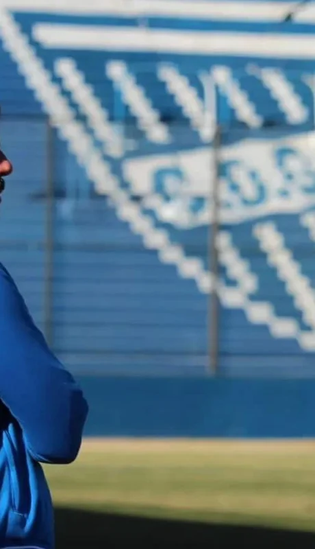 El equipo al mando de Pedernera viajó a Chile.