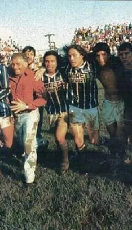 Los inolvidables héroes del barro, que lograron el ascenso ante Guaraní en Misiones