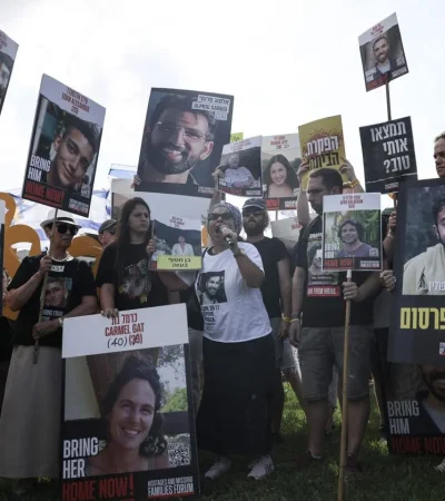 Israel exige la inmediata liberación de los rehenes, de los cuales no se sabe con exactitud quién permanece con vida.
