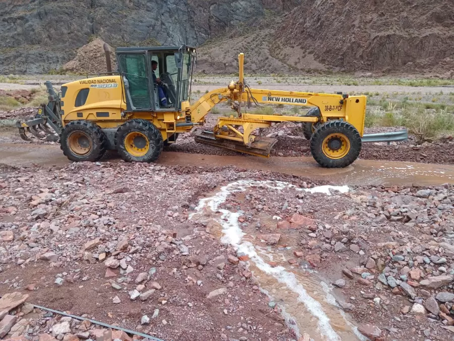 Deslaves y aludes en ruta 7. Alta montaña en peligro.