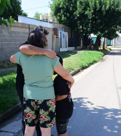 Familiares de la víctima, en shock por el terrible desenlace.