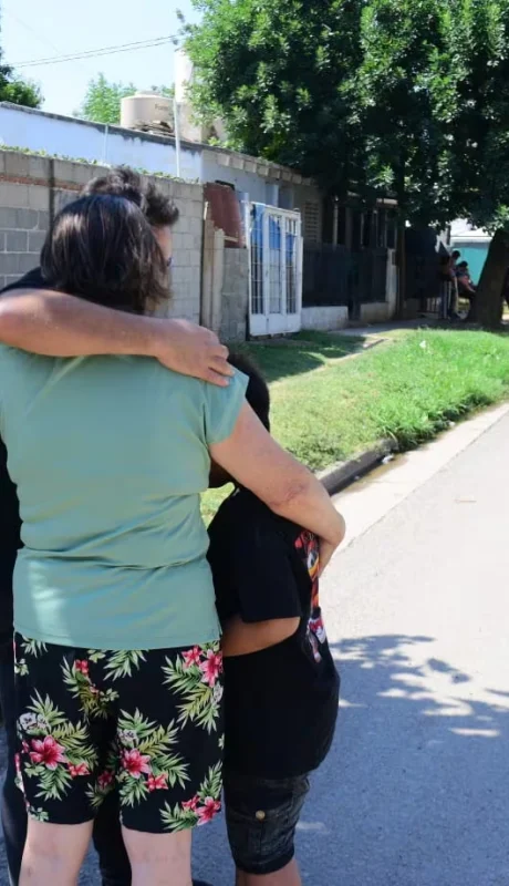 Familiares de la víctima, en shock por el terrible desenlace.