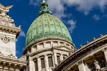 ¿Reforma o desfinanciación? La áspera discusión entre el Gobierno y mandatarios provinciales por la baja de Ganancias