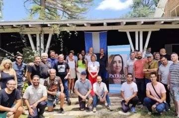 Partidarios de Villarruel realizaron un acto de "desagravio" en apoyo a la Vicepresidenta