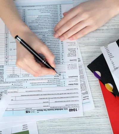 El 2025 pondrá a prueba la habilidad libertaria para desenmarañar el laberinto impositivo.