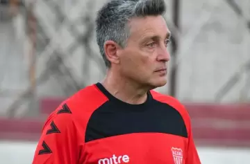 Mauricio Elena volvió a sus raíces: "Pido la unidad de todos"