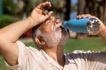 El verano amenaza: cómo protegerse de la ola de calor según el PAMI