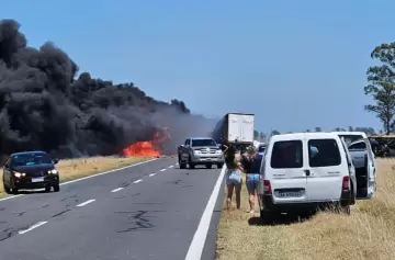 Tragedia en la Ruta 7: un muerto y dos heridos en un brutal choque entre camiones