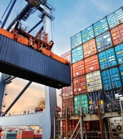 Los alimentos más importados son cebollas, zanahorias, tomates y  limones.