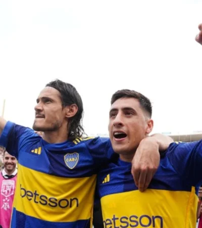 Los uruguayos Cavani y Merentiel, piezas fundamentales en Boca.