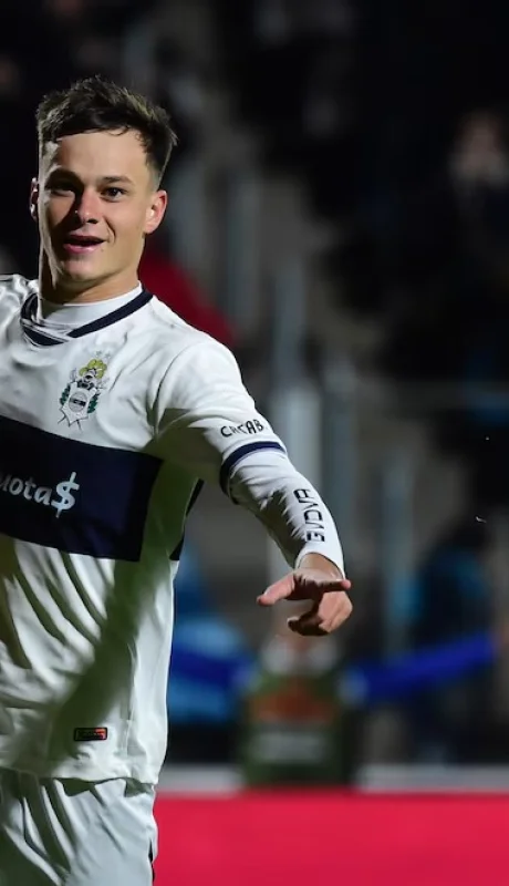 El Lobo platense y un comunicado de alerta por Abaldo.