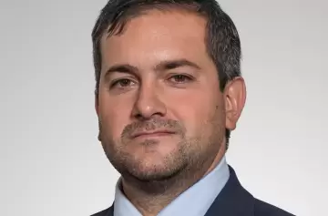 Yacobucci, fuera de la UIF: fallas en su gestión y polémicas por gastos