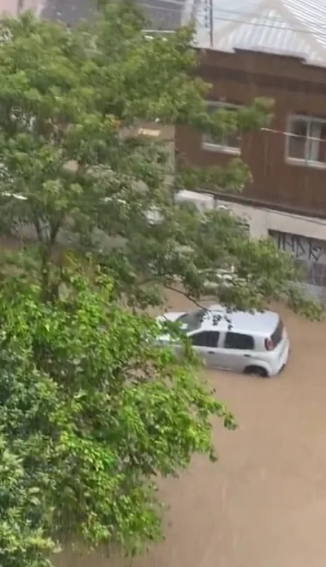 Situación crítica debido a las lluvias torrenciales que azotan la región.