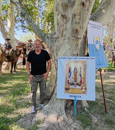 El referente de la "Juan Bautista" estuvo en el Campo Histórico juntando firmas/