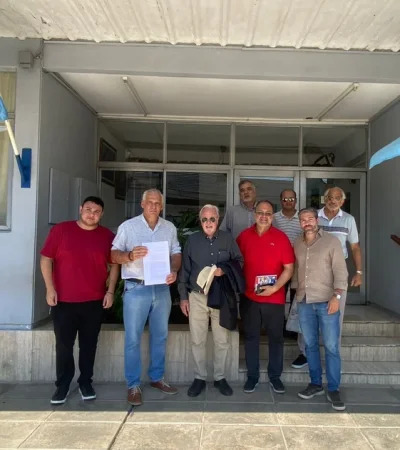 Dirigentes opositores del radicales denunciaron al gobernador de Formosa./