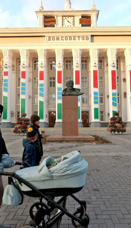La Casa de los Soviets, sede del ayuntamiento de Tiraspol, capital de Transnistria. (Imagen: web)