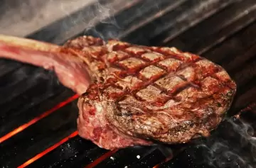 Histórico: por primera vez se comió más pollo que carne vacuna en Argentina