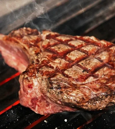 La Argentina continúa siendo el primer consumidor global de carne vacuna per cápita con 48,5 kilos por persona.