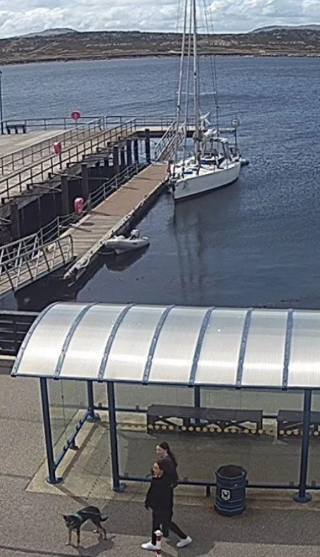 La travesía busca contribuir a la paz y la armonía entre los isleños y los argentinos.